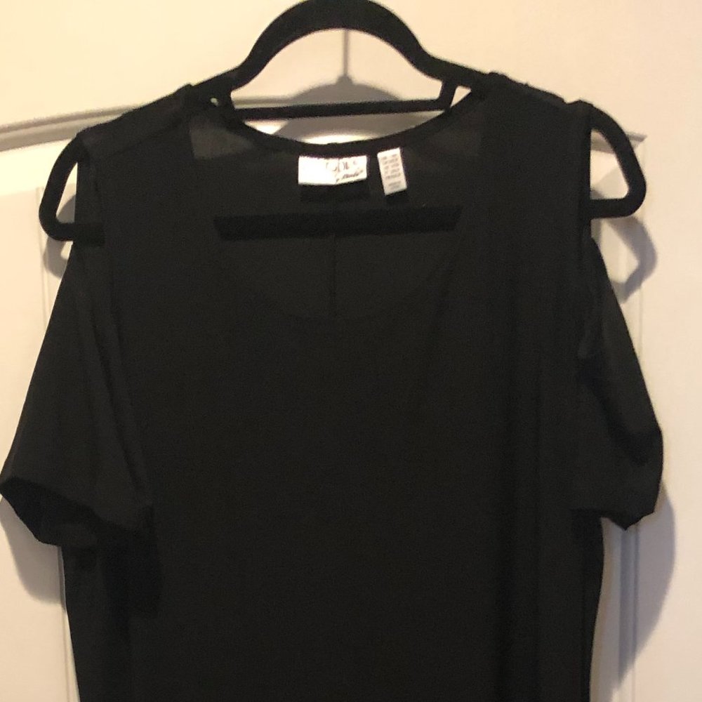 Plus Size Black Maxi Cold Shoulder Dress (Petite)